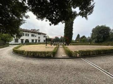 Villa in vendita a Firenze FI