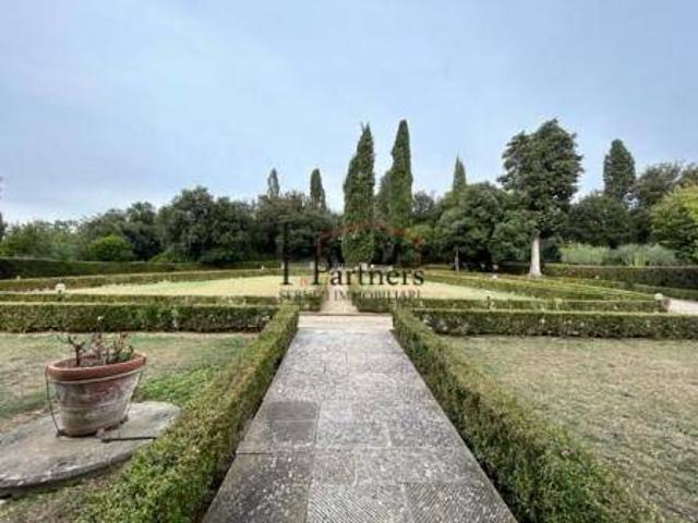 Villa in vendita a Firenze FI