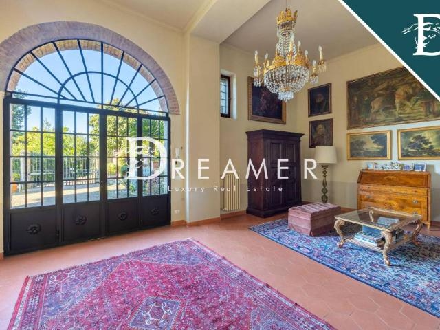 Villa in vendita a Firenze FI