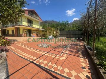 Villa in vendita a Fisciano