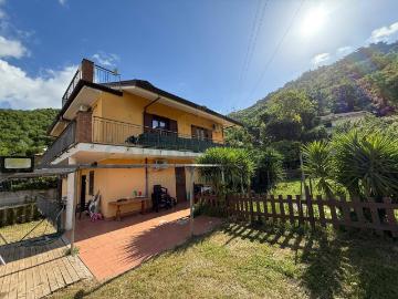 Villa in vendita a Fisciano