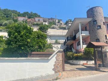 Villa in vendita a Fisciano SA