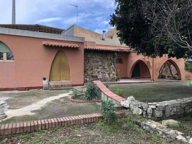 Villa in vendita a Floridia SR