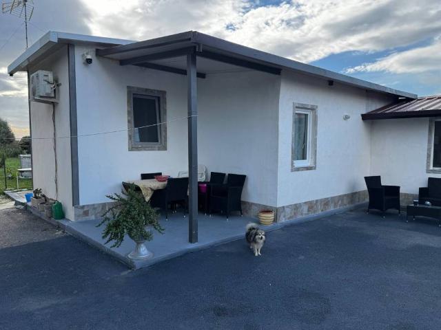 Villa in vendita a Floridia SR