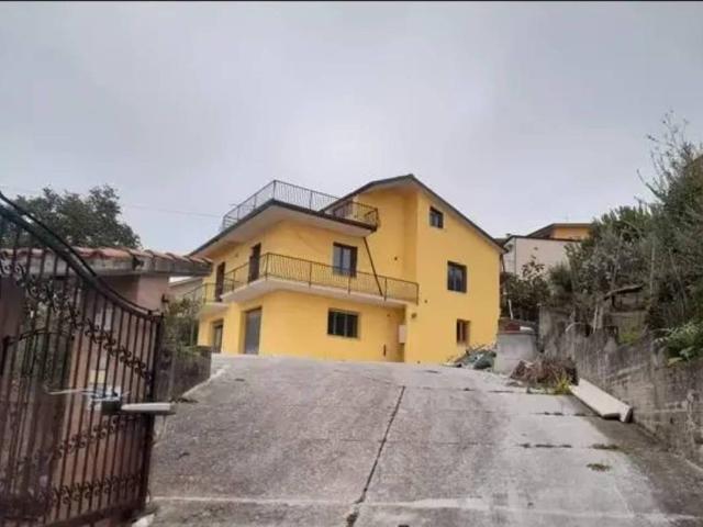 Villa in vendita a Fragneto Monforte BN