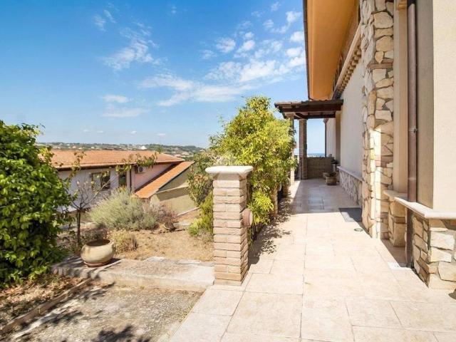 Villa in vendita a Francavilla al Mare CH