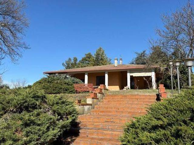 Villa in vendita a Francavilla Bisio AL