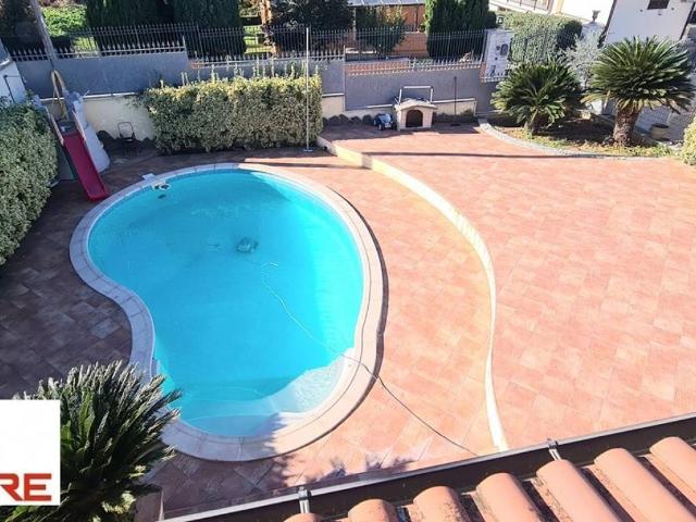 Villa in vendita a Frascati RM