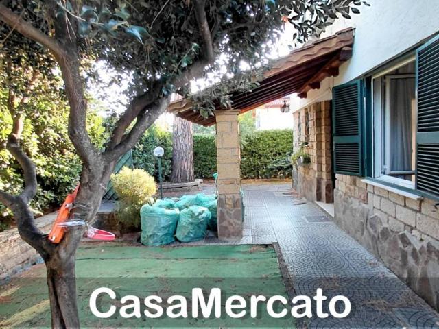 Villa in vendita a Frascati RM