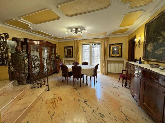 Villa in vendita a Frascati RM