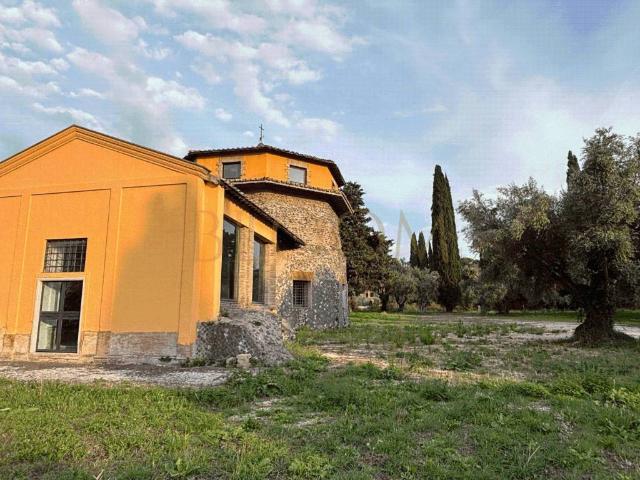 Villa in vendita a Frascati RM