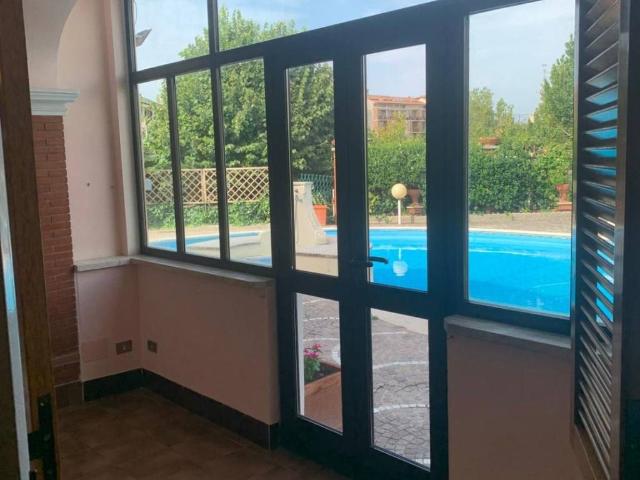 Villa in vendita a Frascati RM