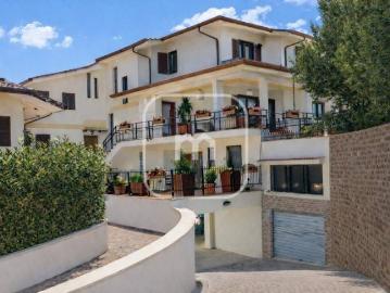 Villa in vendita a Frascati RM