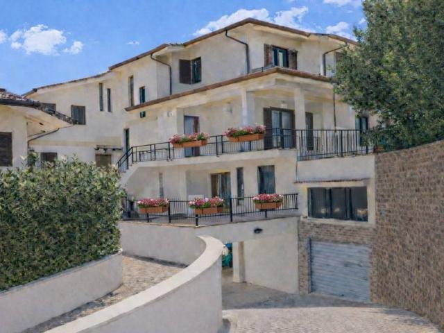 Villa in vendita a Frascati RM