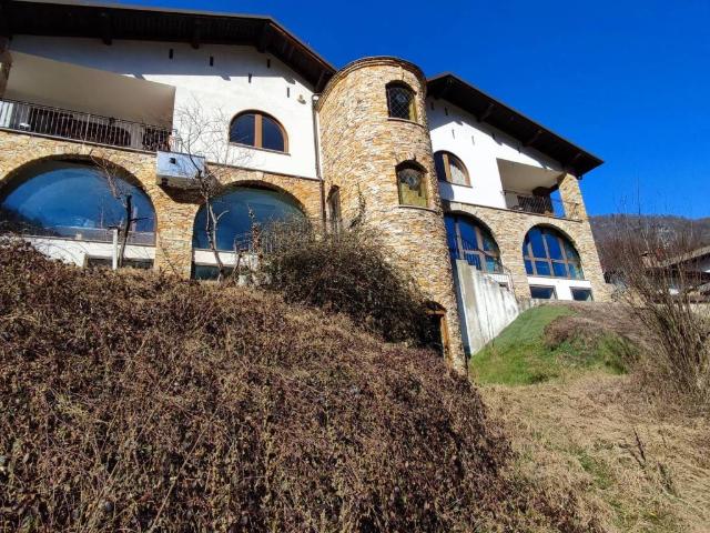 Villa in vendita a Frassino CN