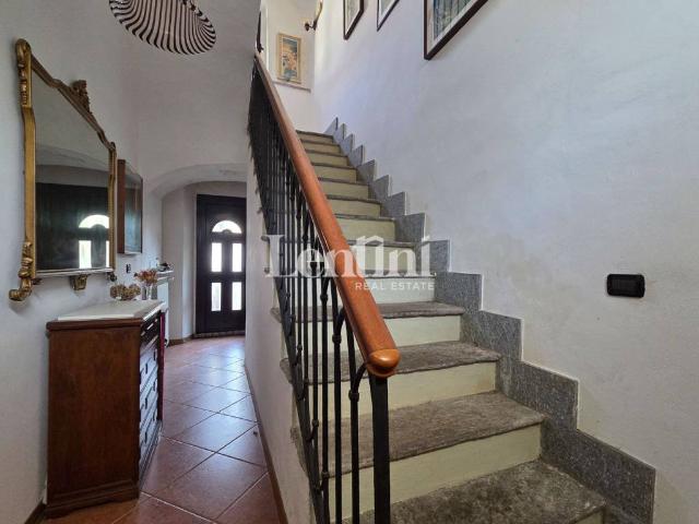 Villa in vendita a Frassineto Po AL