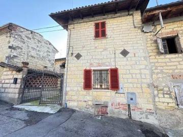 Villa in vendita a Frassinello Monferrato AL