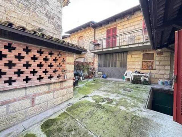 Villa in vendita a Frassinello Monferrato AL