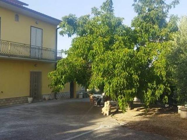 Villa in vendita a Frigento AV