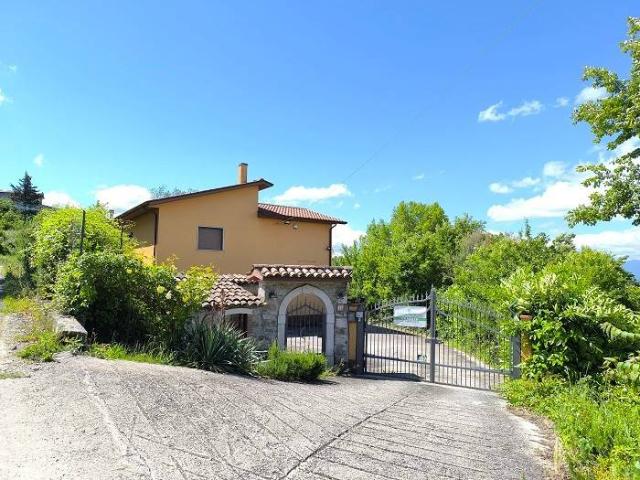Villa in vendita a Frigento AV