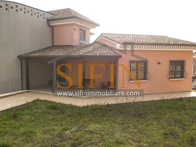 Villa in vendita a Frigento AV