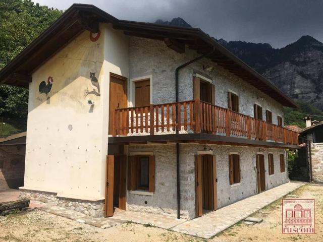 Villa in vendita a Frisanco PN