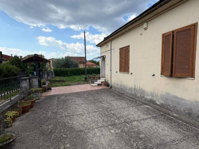 Villa in vendita a Frosinone FR