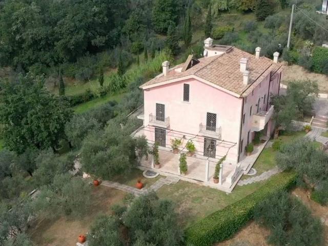 Villa in vendita a Frosinone FR