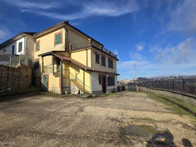Villa in vendita a Frosinone FR
