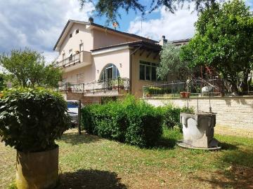 Villa in vendita a Frosinone FR