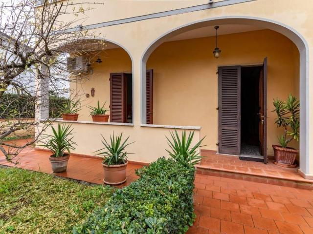Villa in vendita a Fucecchio FI