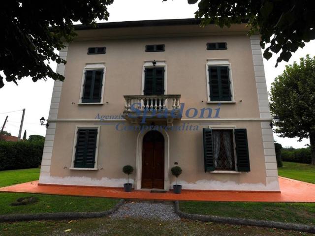 Villa in vendita a Fucecchio FI