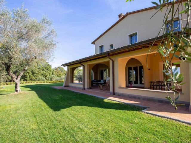 Villa in vendita a Fucecchio FI
