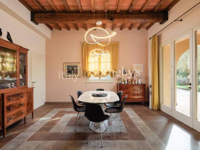 Villa in vendita a Fucecchio FI