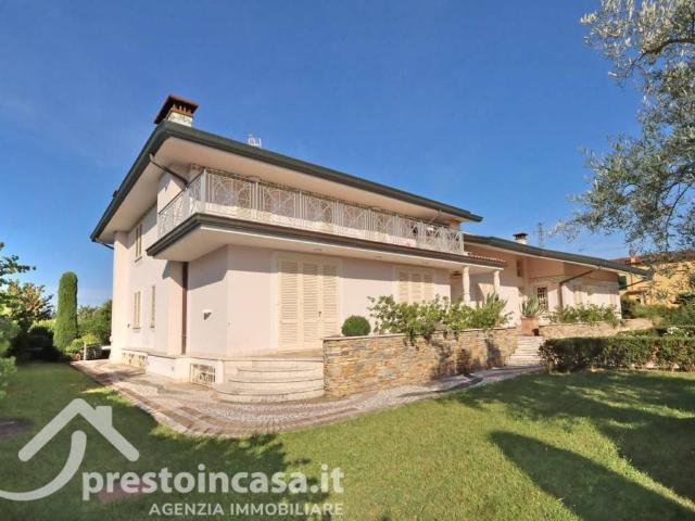 Villa in vendita a Fucecchio FI