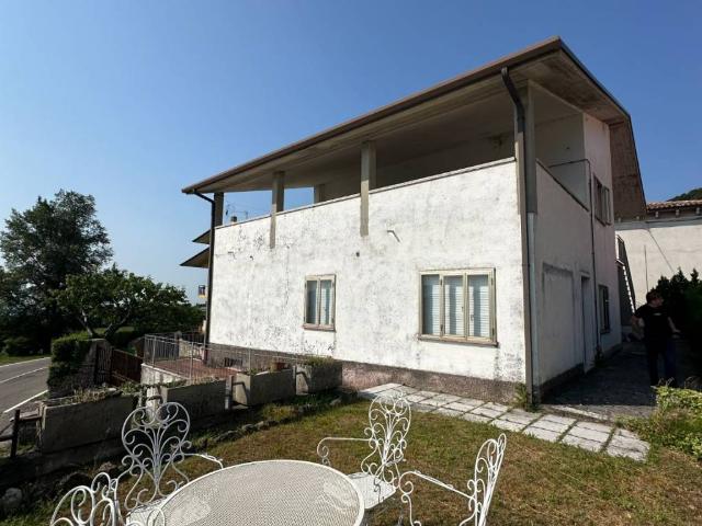 Villa in vendita a Fumane VR