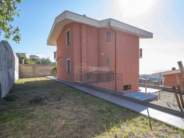 Villa in vendita a Furci Siculo ME