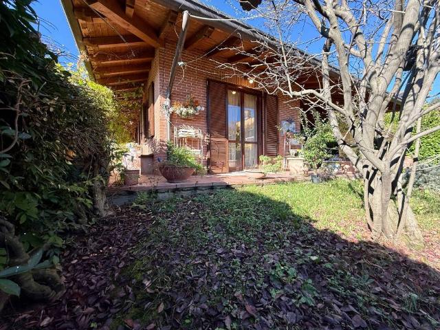 Villa in vendita a Imbersago LC
