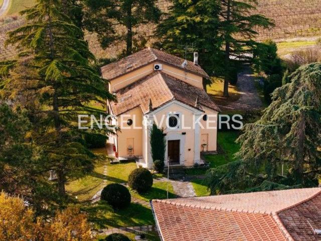 Villa in vendita a Imola