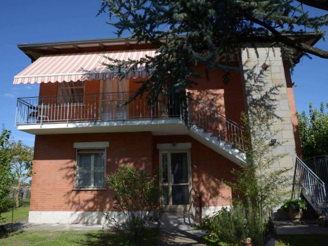 Villa in vendita a Imola BO