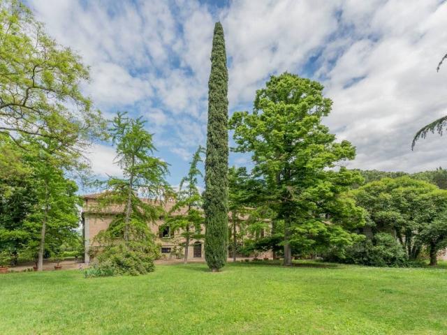 Villa in vendita a Imola BO