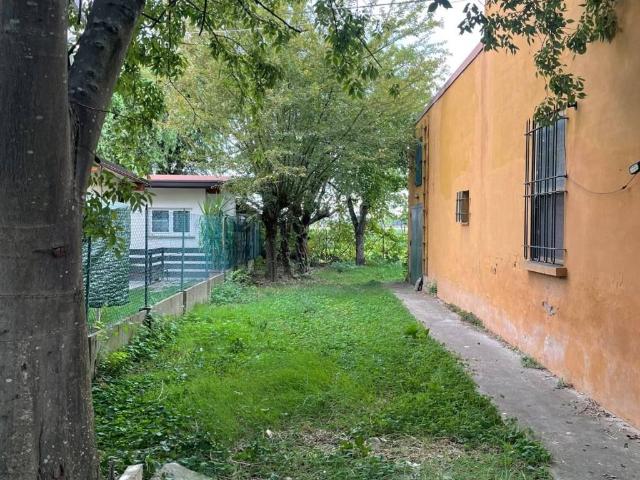 Villa in vendita a Imola BO