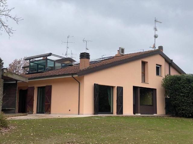Villa in vendita a Imola BO