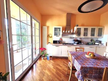 Villa in vendita a Imola BO