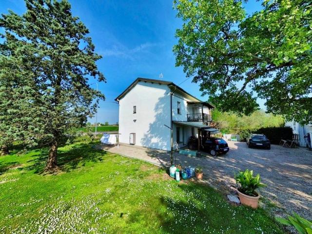 Villa in vendita a Imola BO