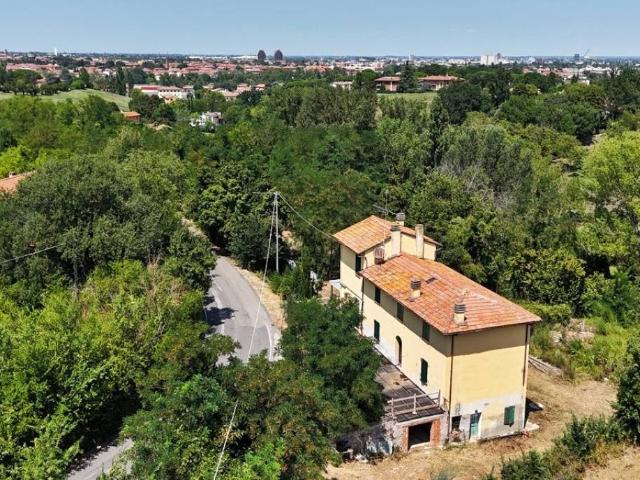Villa in vendita a Imola BO