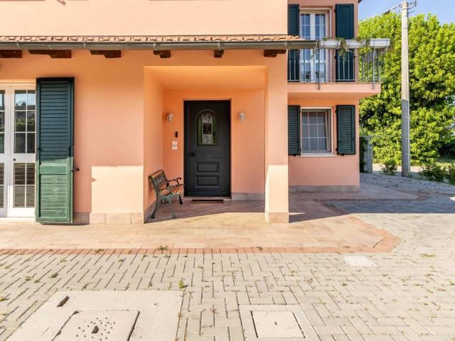 Villa in vendita a Imola BO