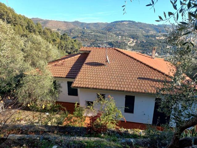 Villa in vendita a Imperia IM