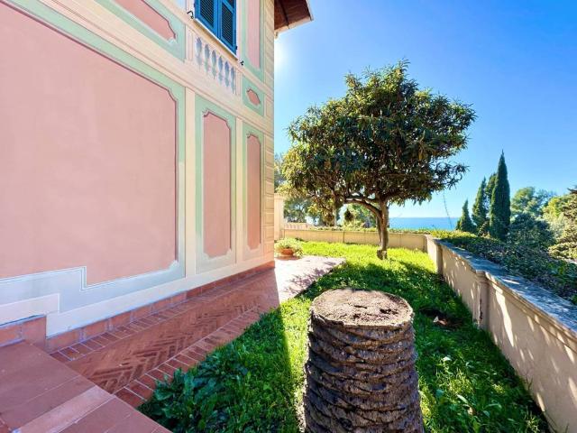 Villa in vendita a Imperia IM