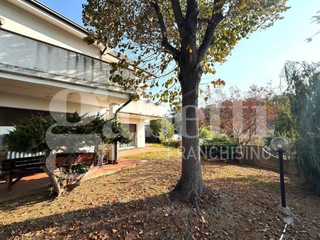 Villa in vendita a Imperia IM